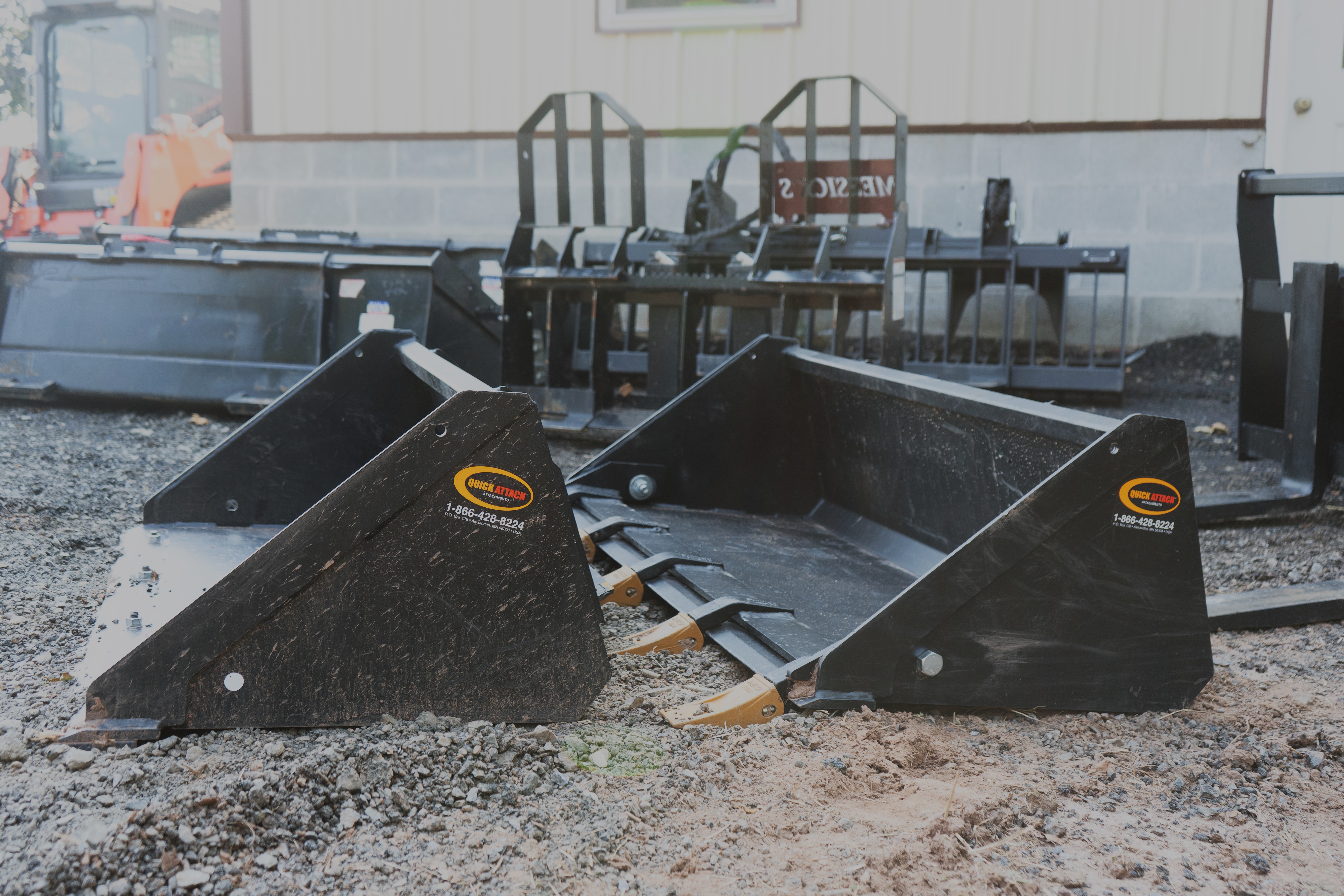 Mini Smooth & Tooth Buckets (free with any skid loader)